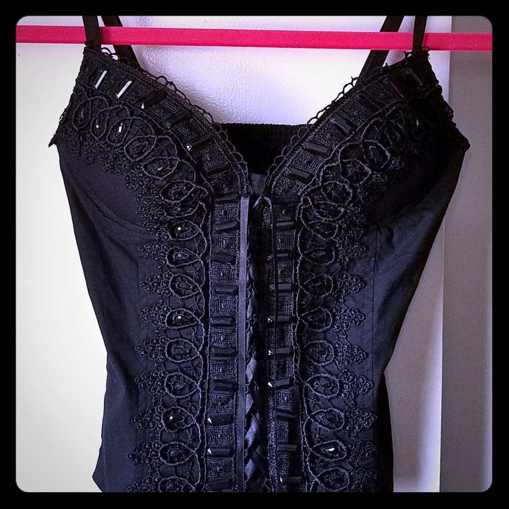 Black bustier